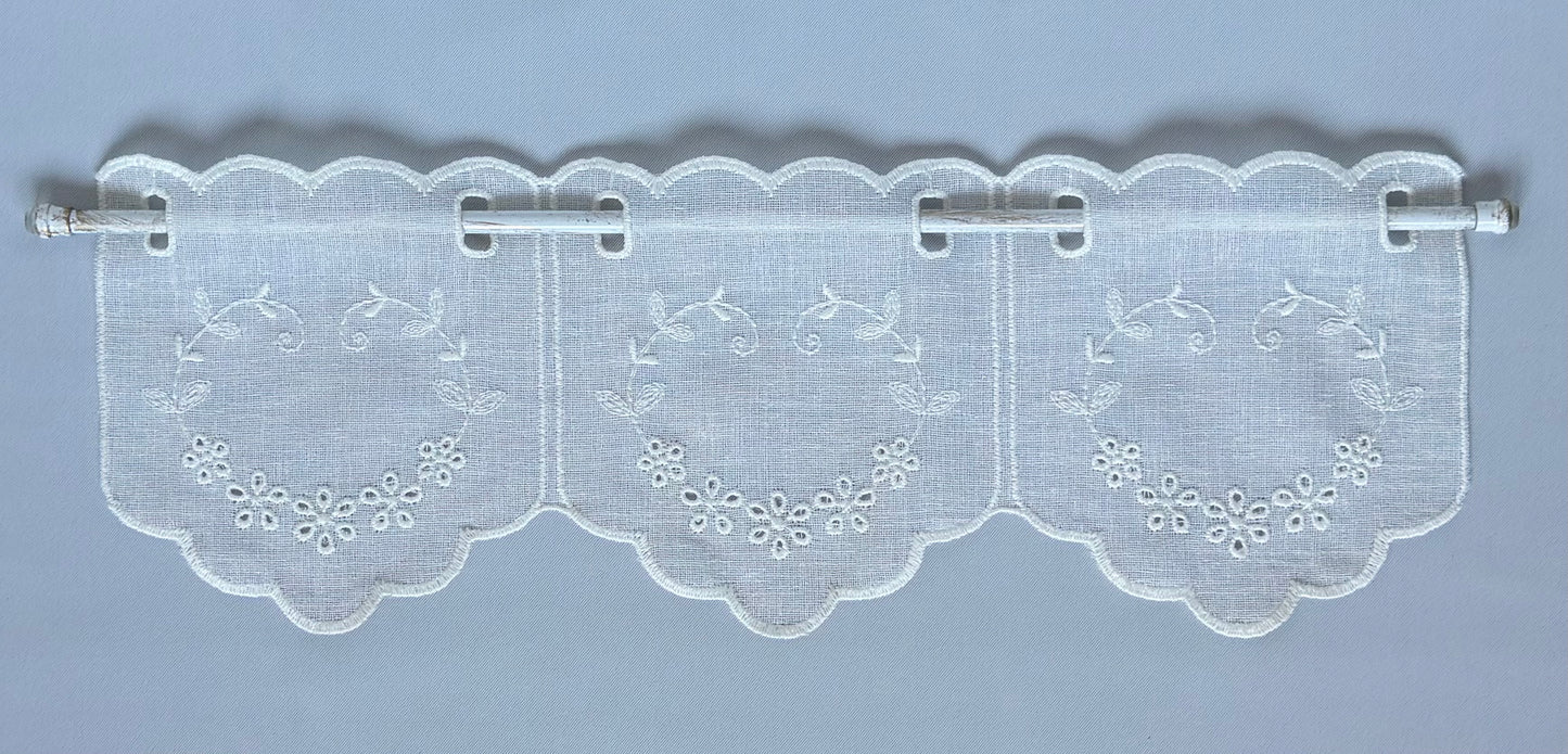 Mantovana cuore Ricamato bianco